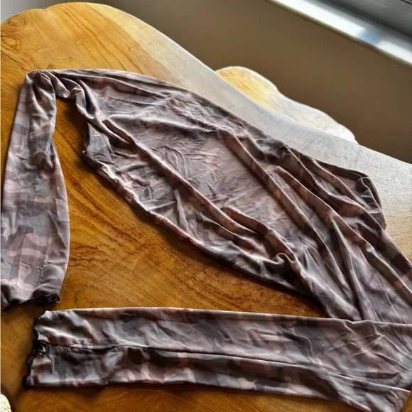 Camouflage Long Sleeve Shrug - Picture 4 of 5